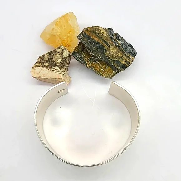 Brighton "SOUTHWEST DREAMS" Retired Wide Cuff with Etched Tribal Motifs! Rare! - Picture 9 of 14